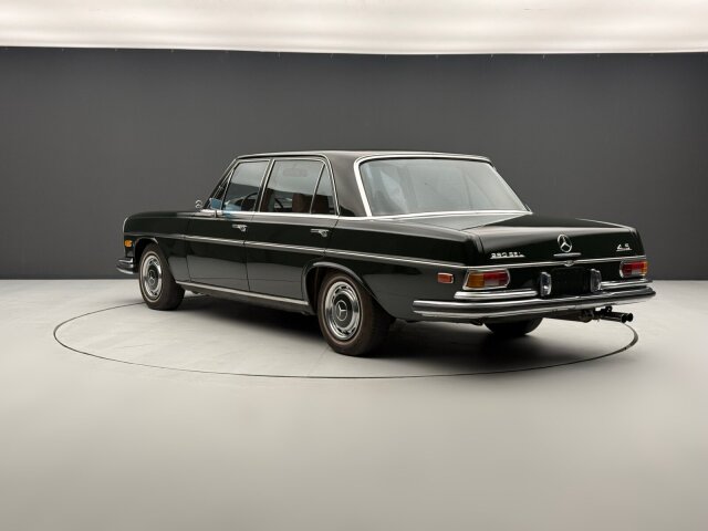 Mercedes-Benz 280