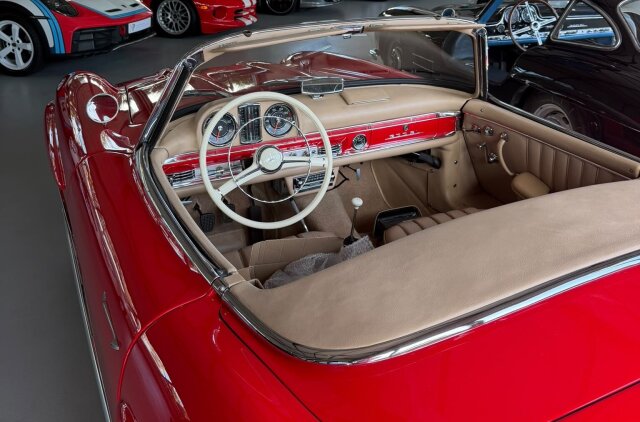 Mercedes-Benz 300