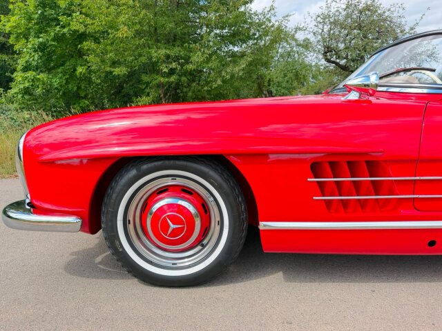 Mercedes-Benz 300