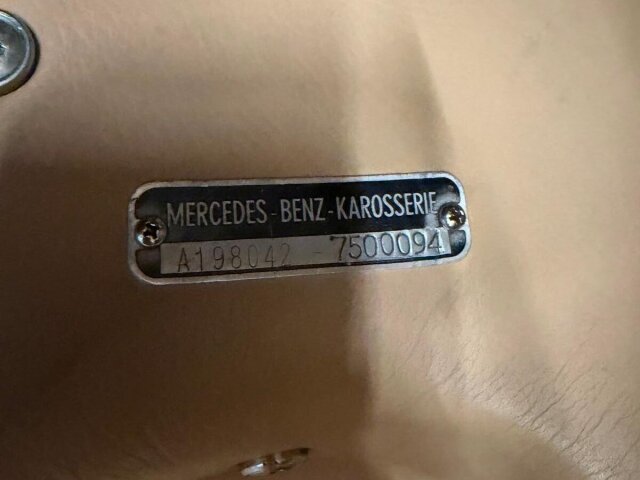Mercedes-Benz 300