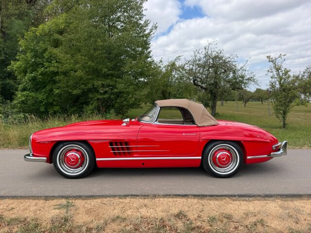 Mercedes-Benz 300