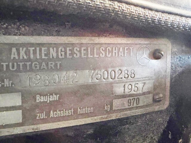 Mercedes-Benz 300