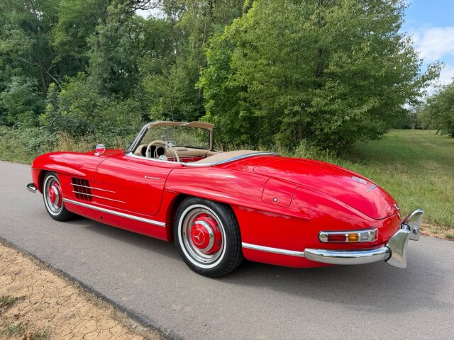 Mercedes-Benz 300
