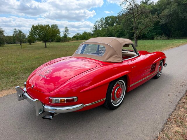 Mercedes-Benz 300