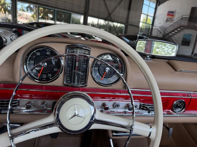 Mercedes-Benz 300