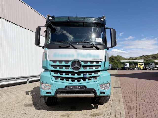 Mercedes-Benz Arocs