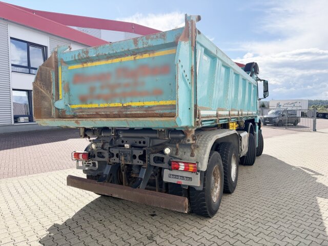 Mercedes-Benz Arocs