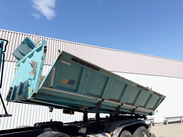 Mercedes-Benz Arocs