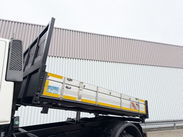 Unimog U