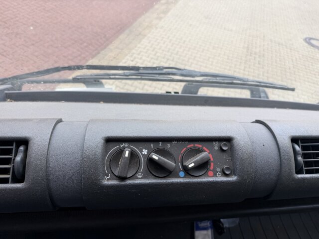 Unimog U