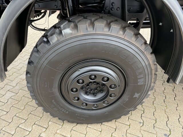 Unimog U