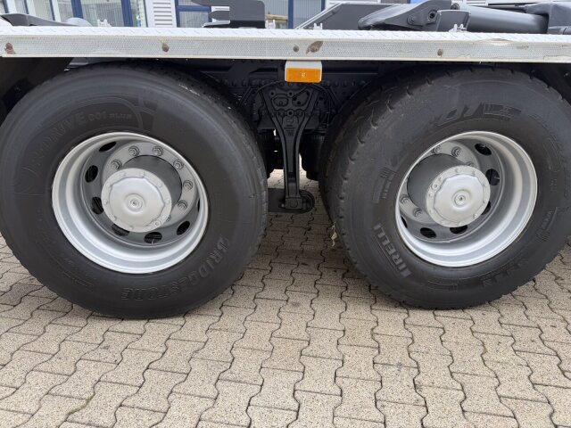 Mercedes-Benz Arocs