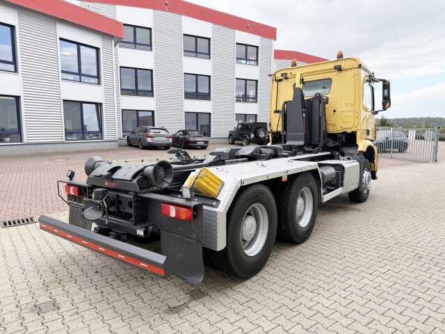 Mercedes-Benz Arocs