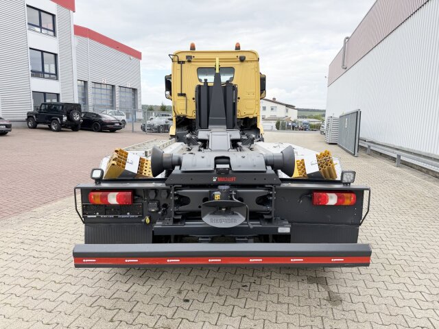 Mercedes-Benz Arocs