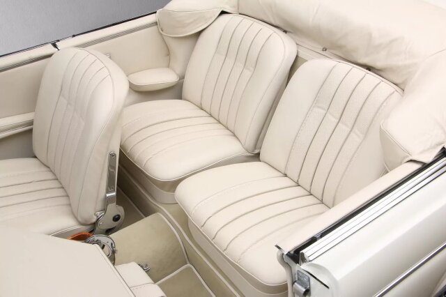 Mercedes-Benz 300 SE
