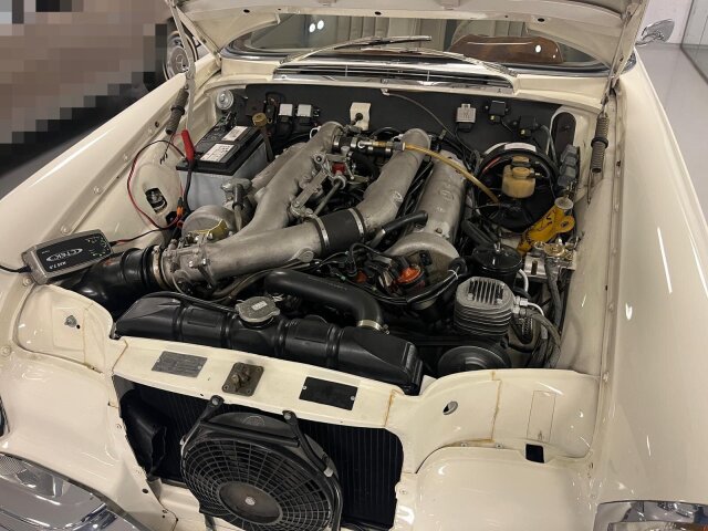 Mercedes-Benz 300 SE