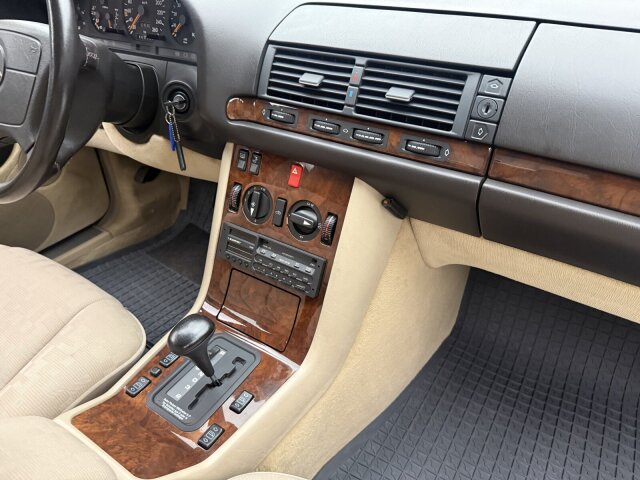 Mercedes-Benz S 320