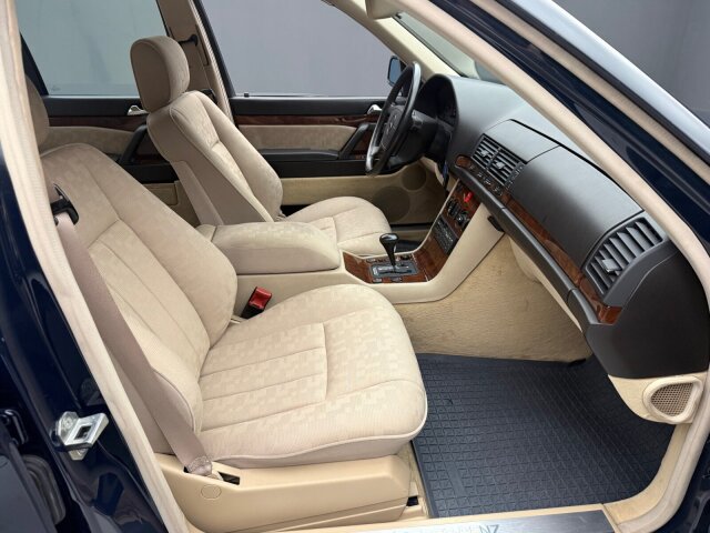 Mercedes-Benz S 320