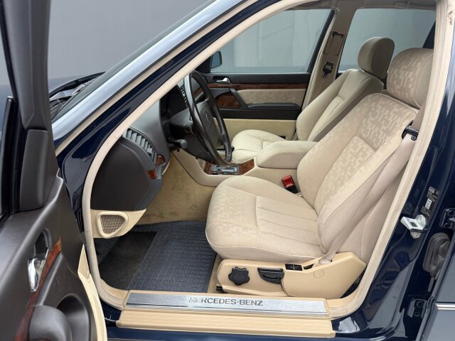 Mercedes-Benz S 320