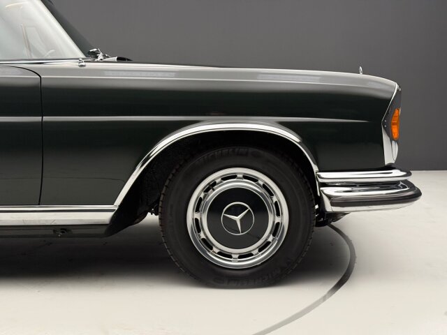 Mercedes-Benz 280