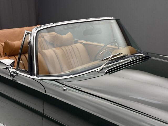 Mercedes-Benz 280