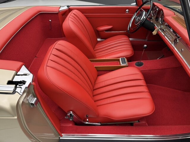 Mercedes-Benz 230