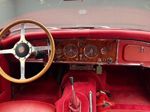 Jaguar XK
