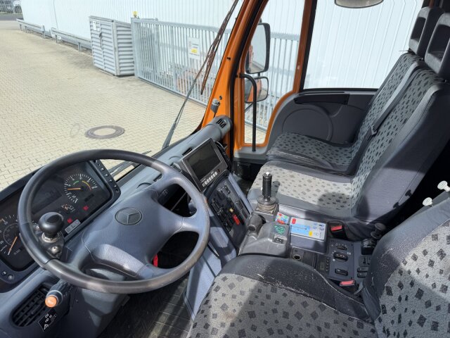 Unimog U
