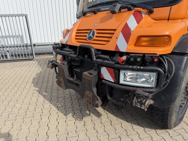 Unimog U