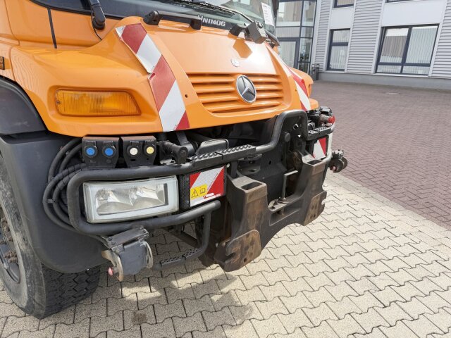 Unimog U