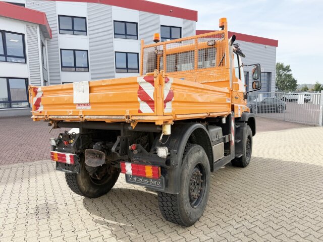 Unimog U
