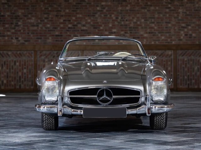 Mercedes-Benz 300