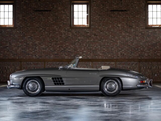 Mercedes-Benz 300