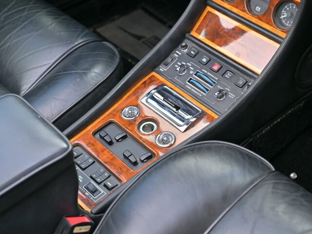 Rolls-Royce Corniche
