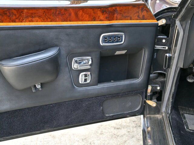 Rolls-Royce Corniche