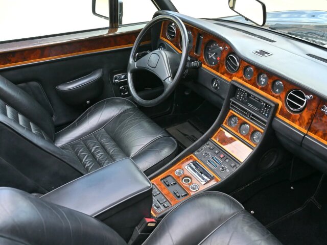Rolls-Royce Corniche