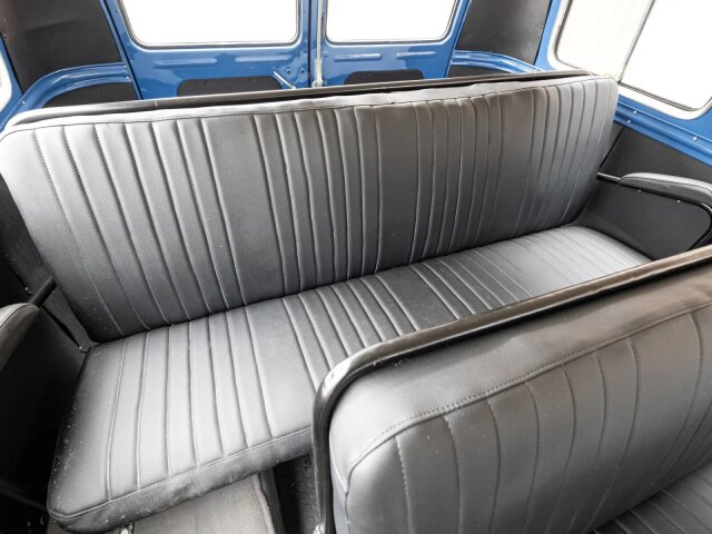 Mercedes-Benz 319