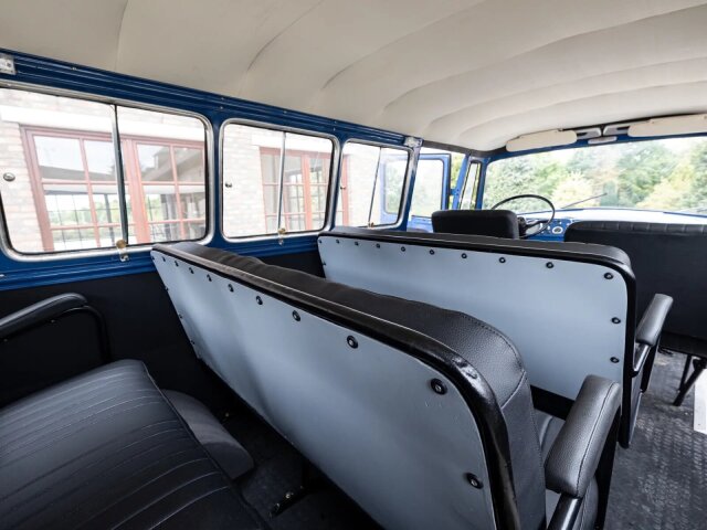 Mercedes-Benz 319
