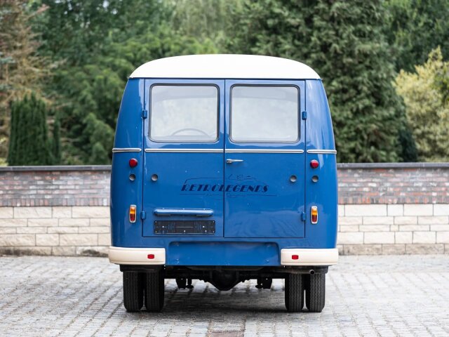 Mercedes-Benz 319