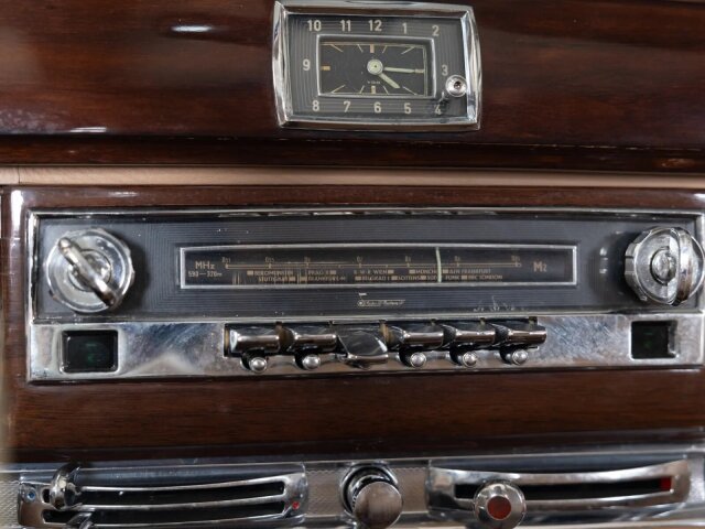 Mercedes-Benz 300