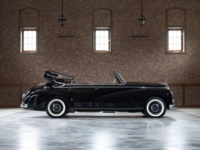 Mercedes-Benz 300