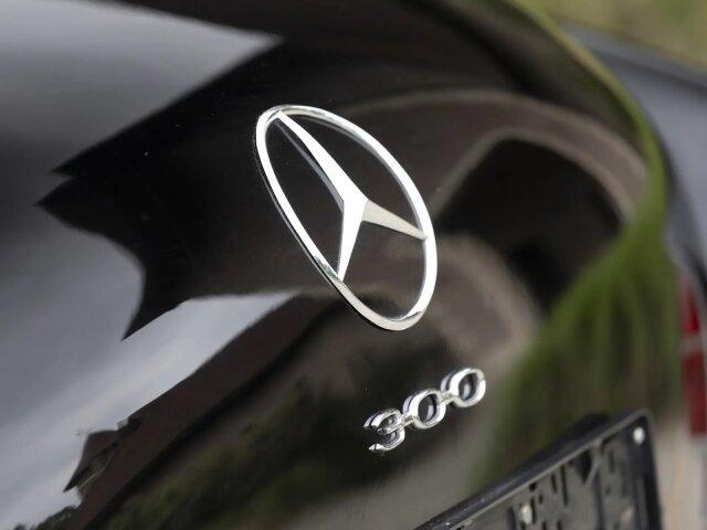 Mercedes-Benz 300
