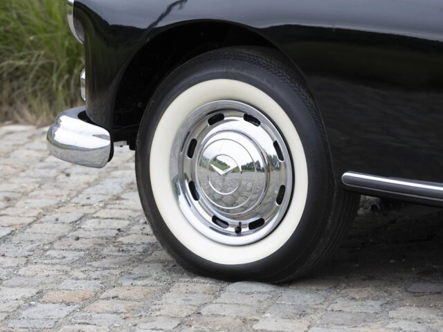 Mercedes-Benz 300