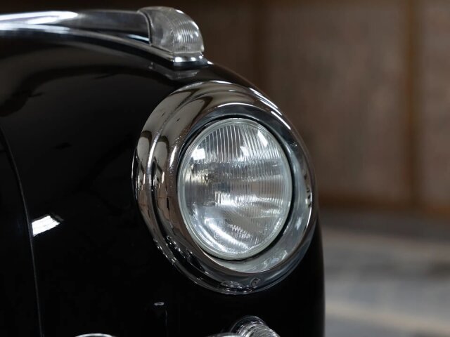 Mercedes-Benz 300