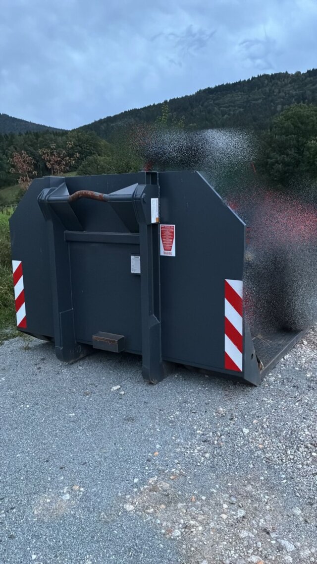 - Abrollcontainer