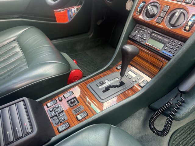Mercedes-Benz 300