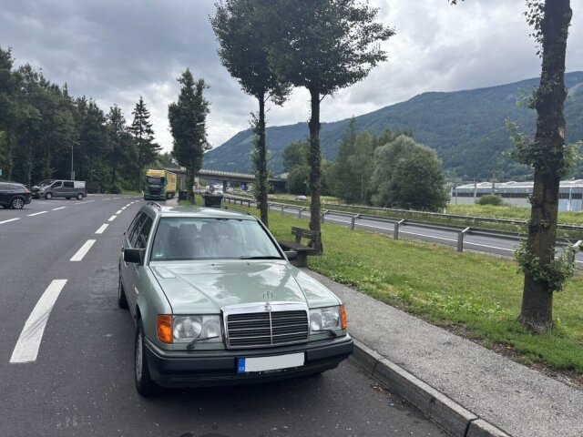 Mercedes-Benz 300