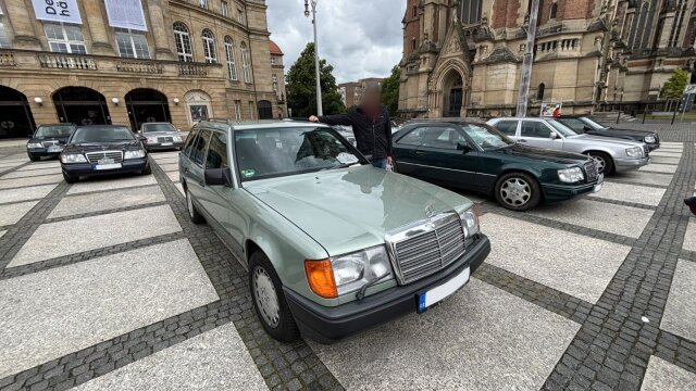 Mercedes-Benz 300