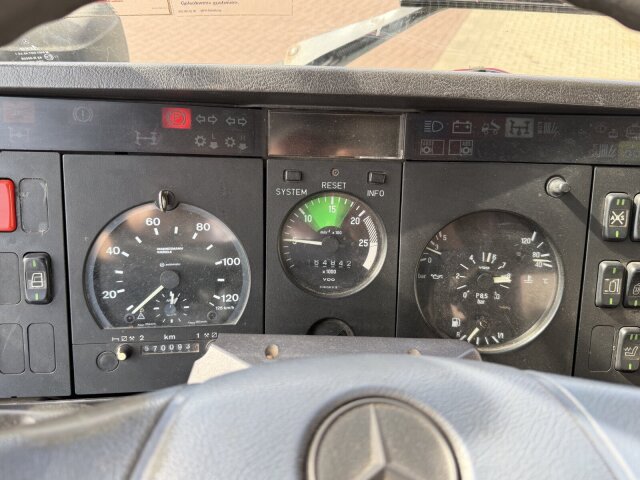 Mercedes-Benz -