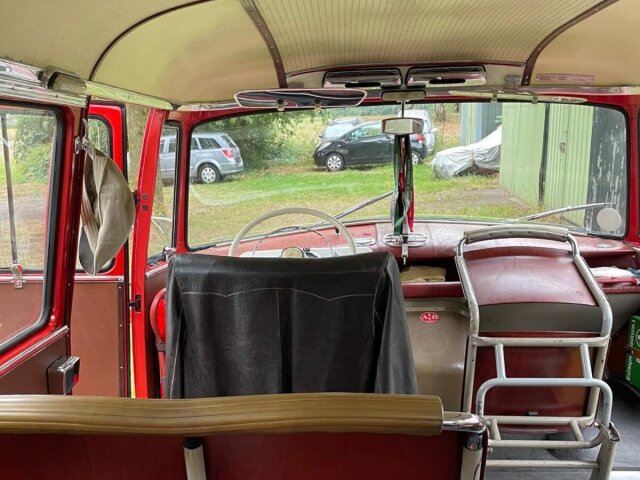 Mercedes-Benz 319